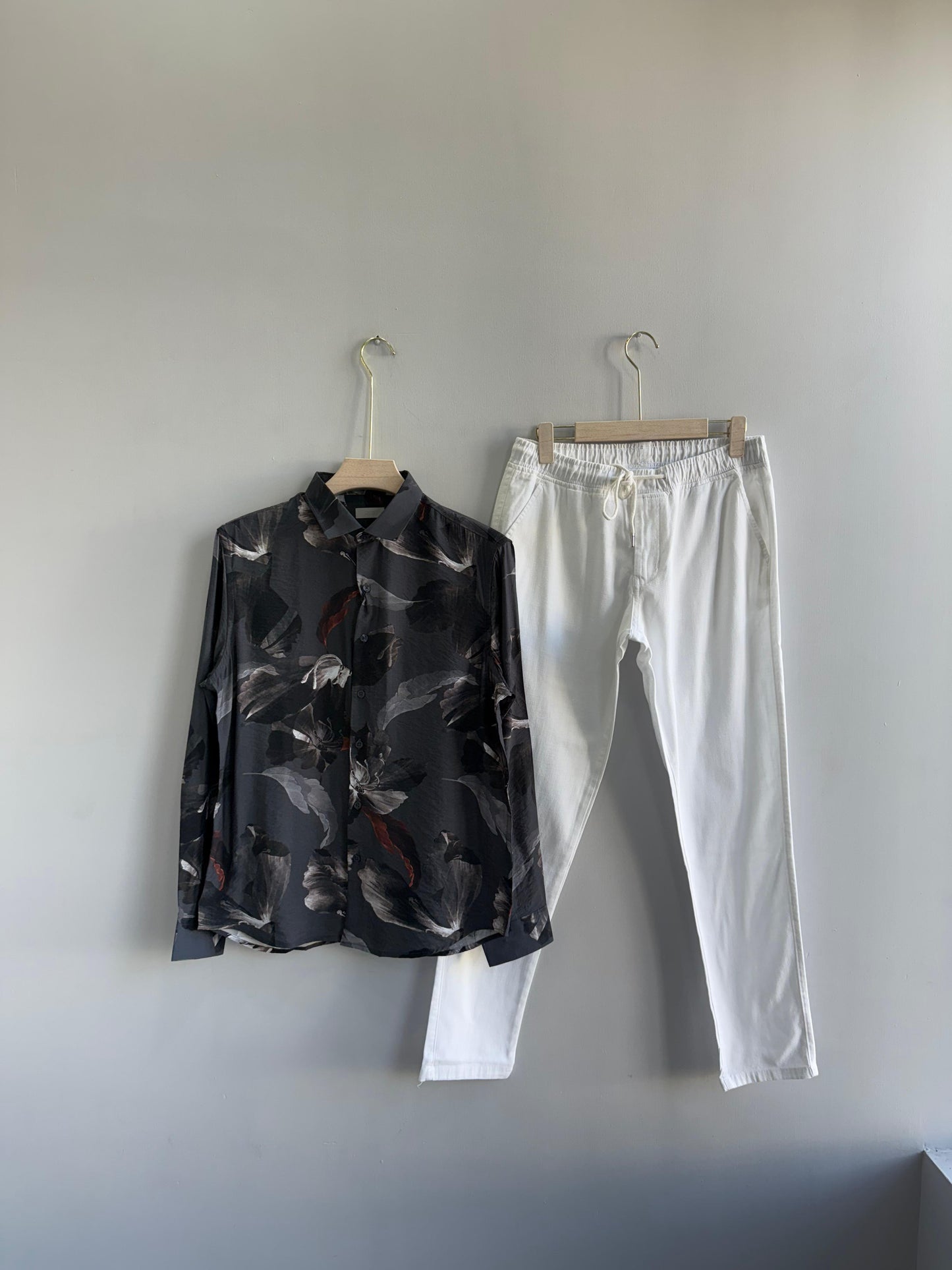 BLACK IMPORTED FLORAL SHIRT