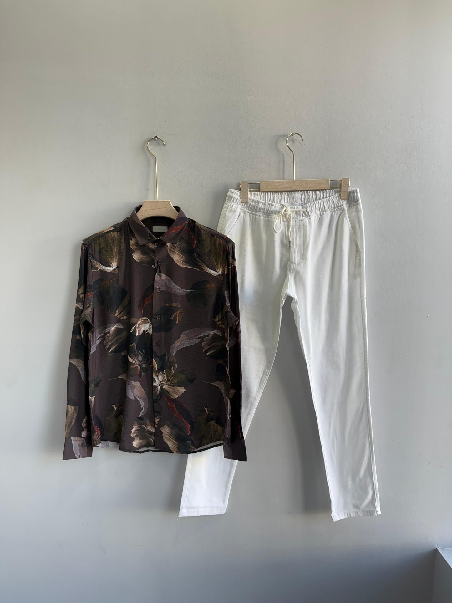 BROWN IMPORTED FLORAL SHIRT