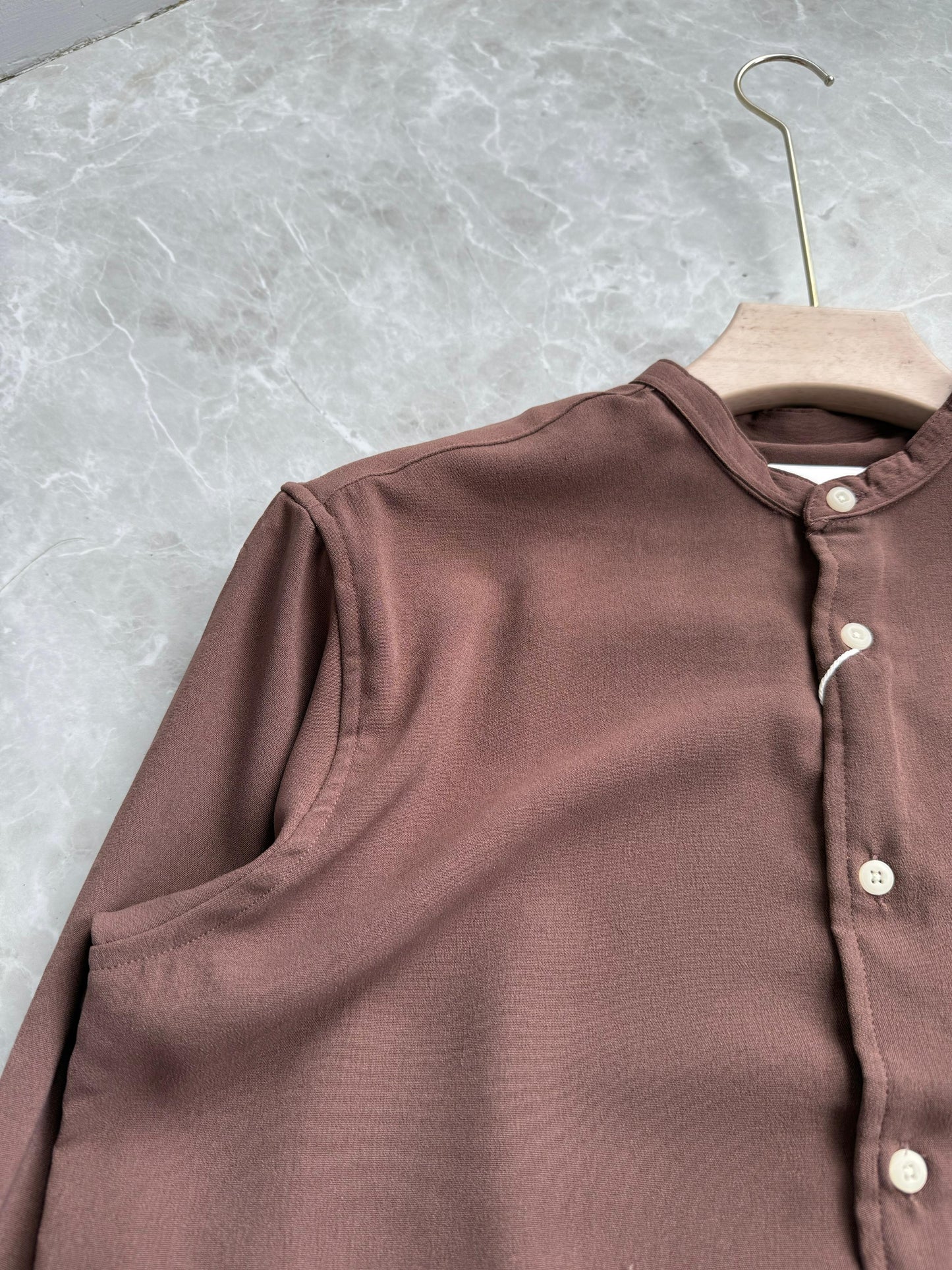 BROWN IMPORTED CRUSHED MANDRIAN COLLAR SHIRT