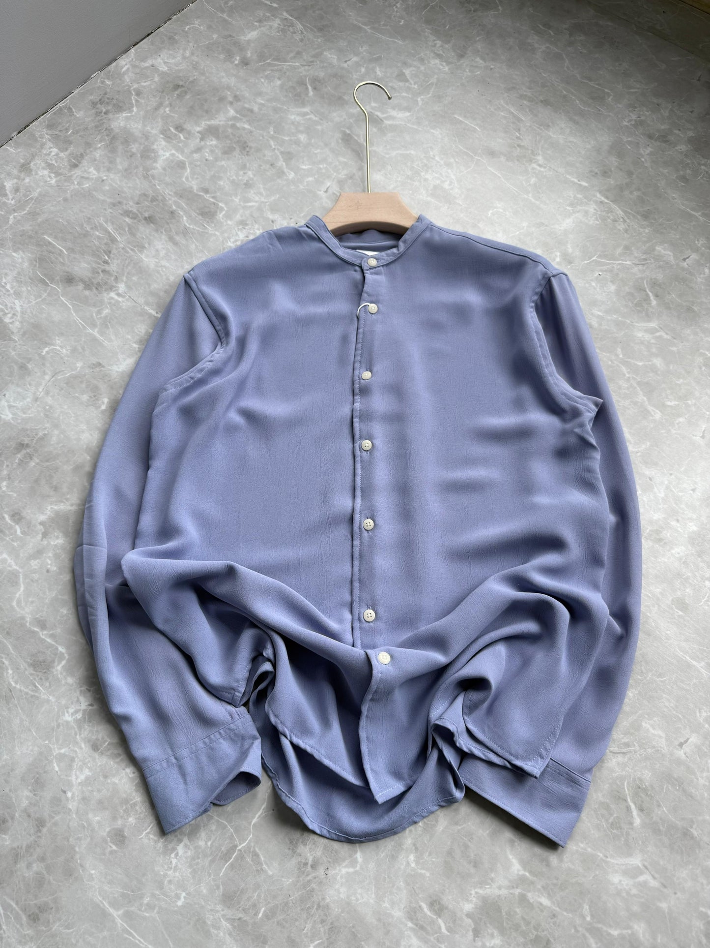 BLUE IMPORTED CRUSHED MANDRIAN COLLAR SHIRT