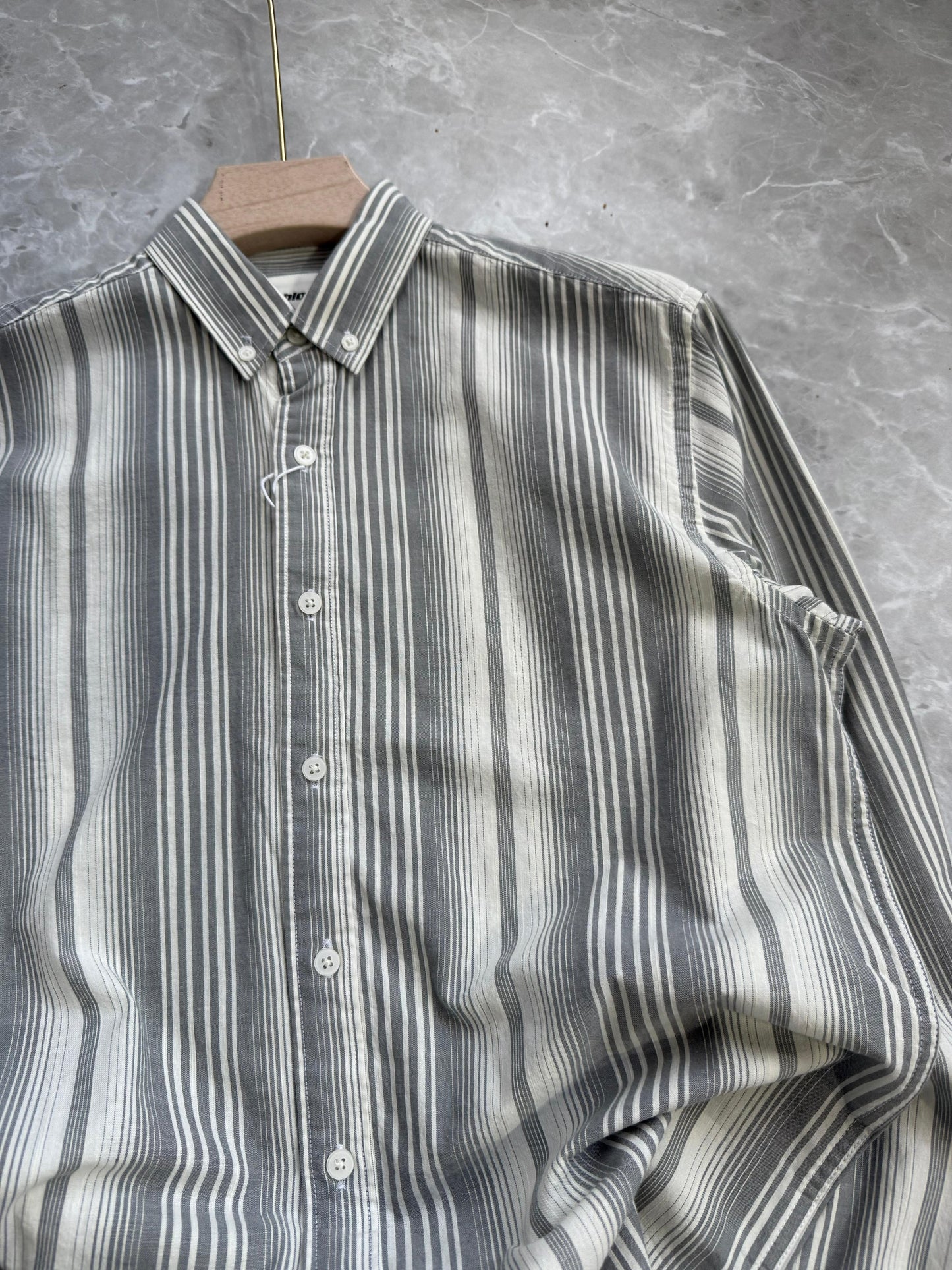 LIGHT GRAY STRIPE SHIRT