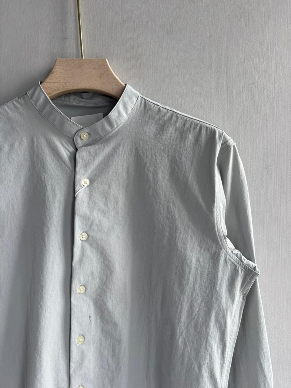 LIGHT GRAY IMPORTED CRUSHED MANDRIAN COLLAR SHIRT