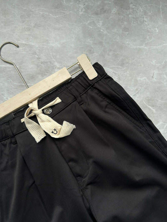 BLACK GARGO TROUSERS