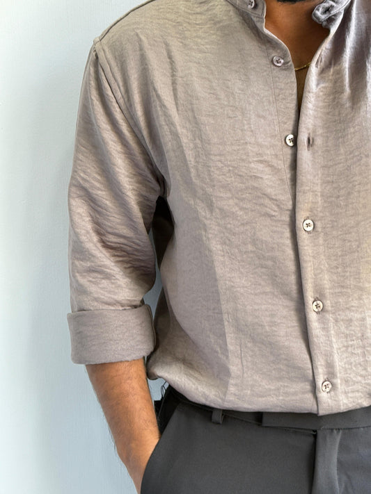 SATIN CRUSHED MANDRAIN COLLAR SHIRT