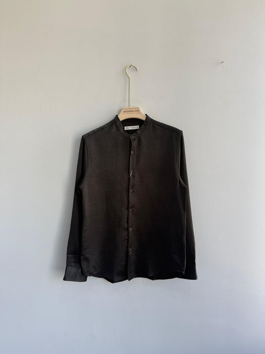 SATIN CRUSHED MANDRIAN COLLAR SHIRT