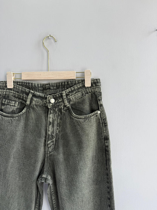 GREEN MOM FIT JEANS