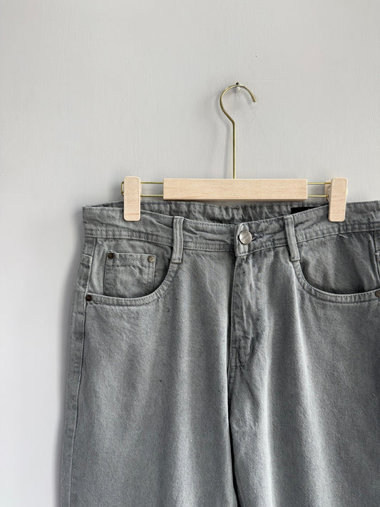 LIGHT GRAY MOM FIT TROUSERS