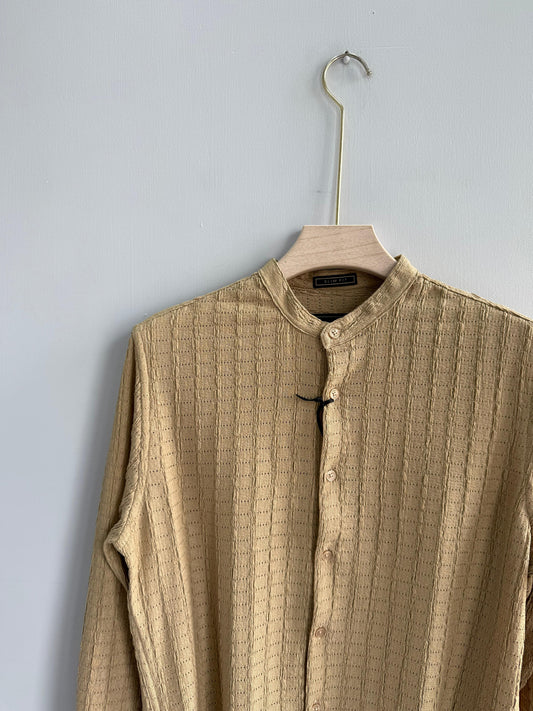 SANDAL IMPORTED MANDRIAN COLLAR SHIRT