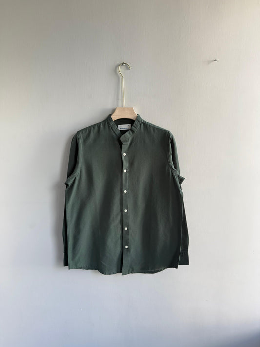 GREEN LINEN MANDRIAN COLLAR SHIRT