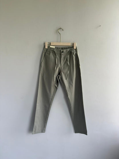 LIGHT GRAY LINEN TROUSERS