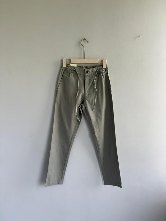 LIGHT GRAY LINEN TROUSERS