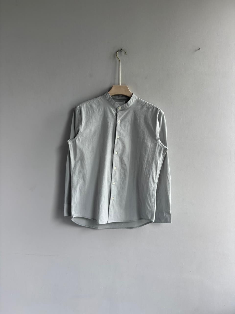 LIGHT GRAY IMPORTED CRUSHED MANDRIAN COLLAR SHIRT