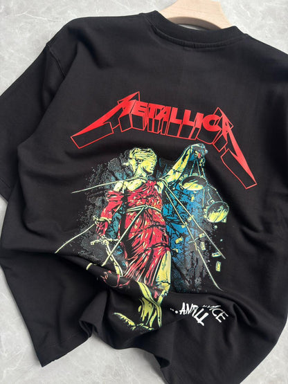 BLACK OVERSIZE TSHIRT