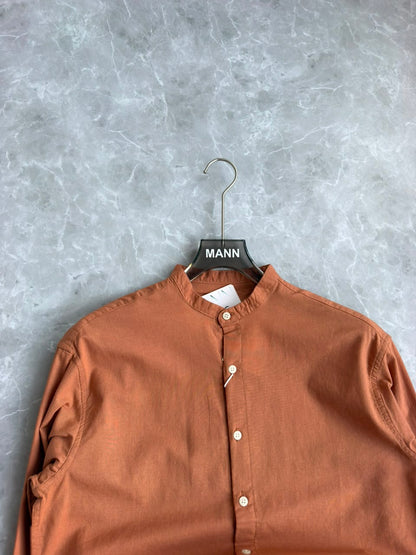 RUST BROWN LINEN MANDRIAN COLLAR SHIRT