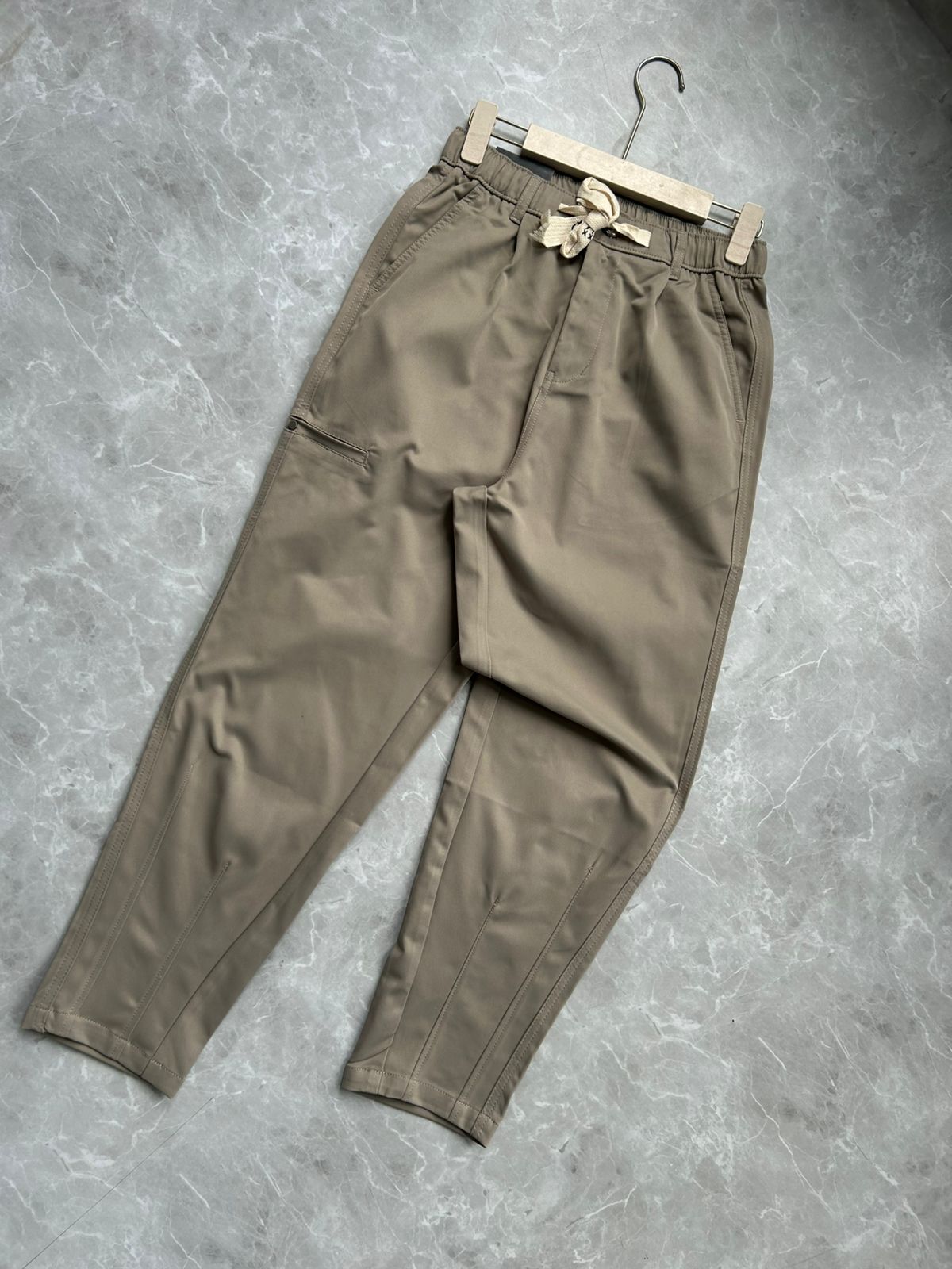 LIGHT GREEN CARGO TROUSERS